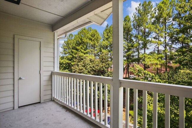 Building Photo - 1250 Parkwood Cir SE
