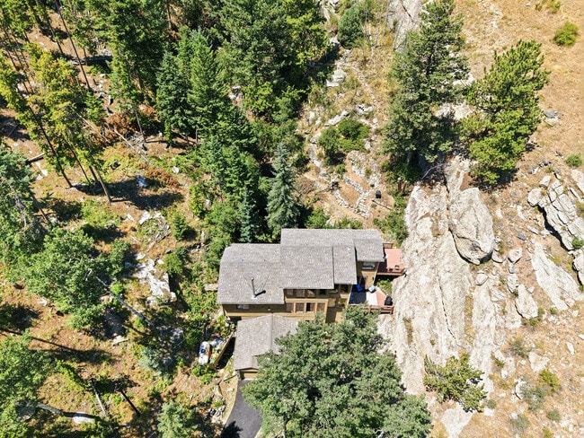 Building Photo - 551 Aspen Dr