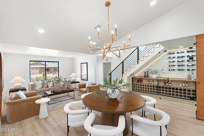 Building Photo - 1643 W Griswold Rd