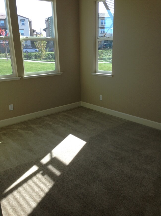 Building Photo - 1250 Gusty Lp