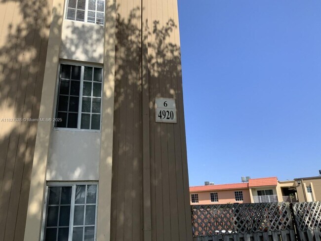 Building Photo - 4920 NW 79th Ave