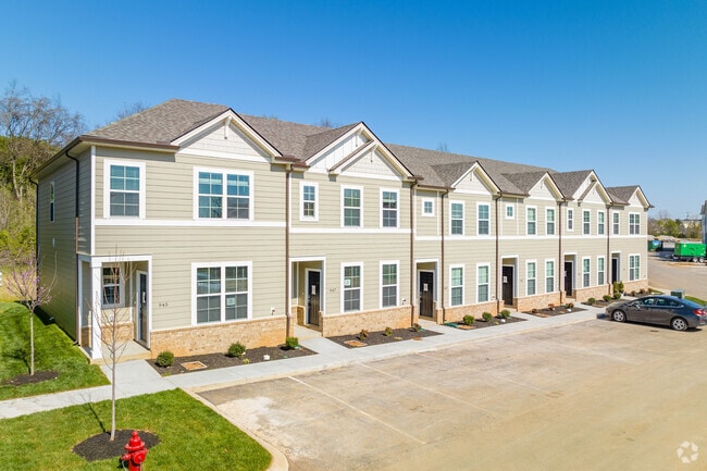 Building Photo - Townes at Hamilton