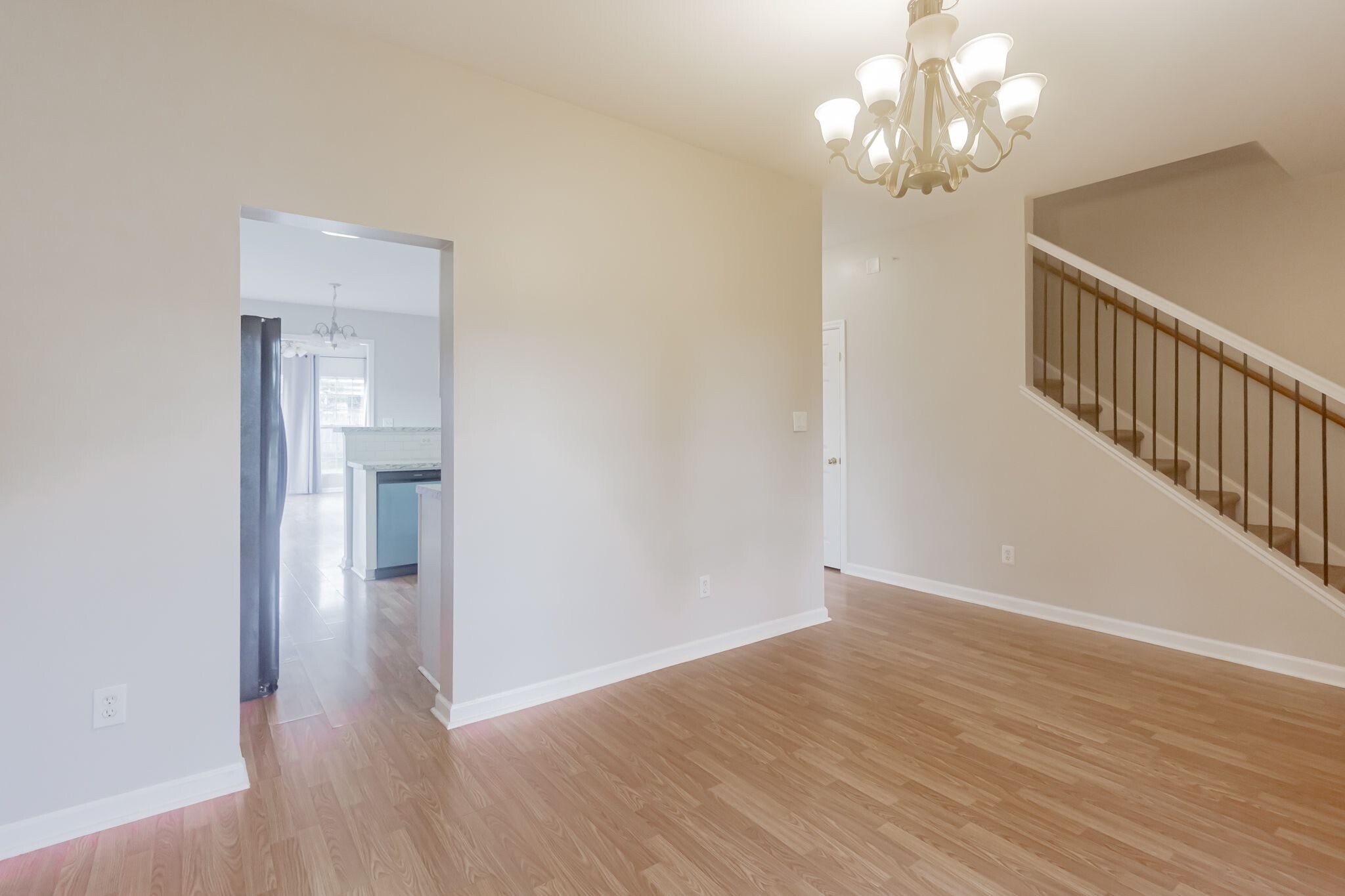 Building Photo - 125 Cloverwood Dr SW