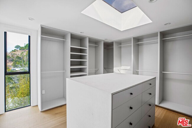 Building Photo - 1517 Oriole Ln