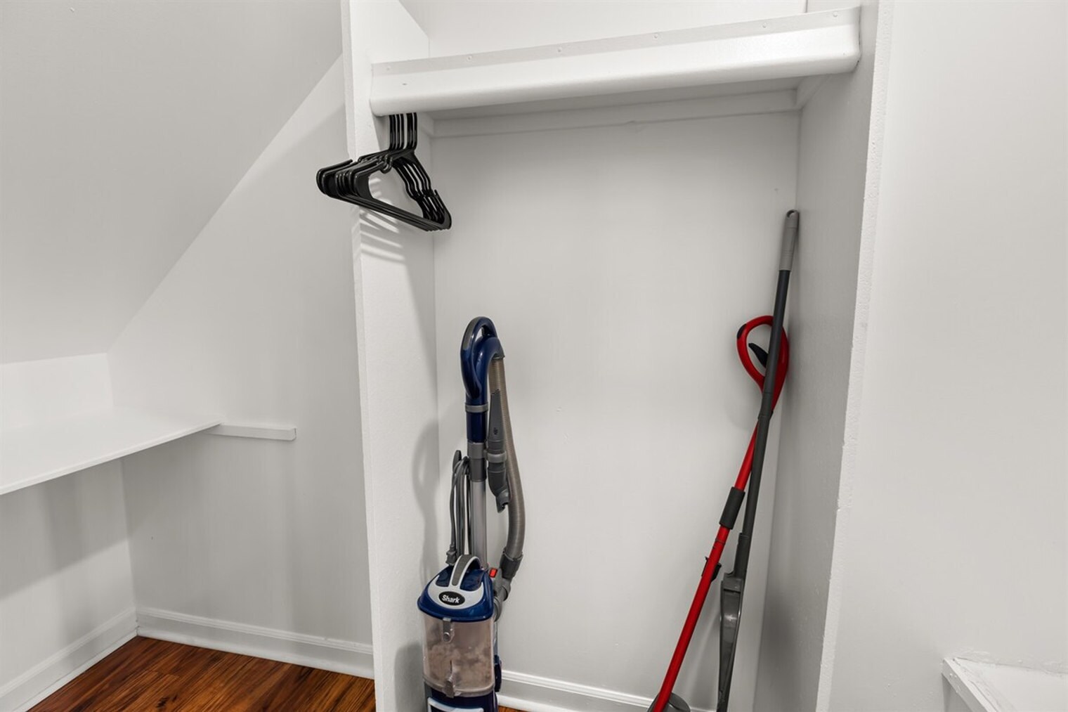 Building Photo - 18447 Sharon Ln