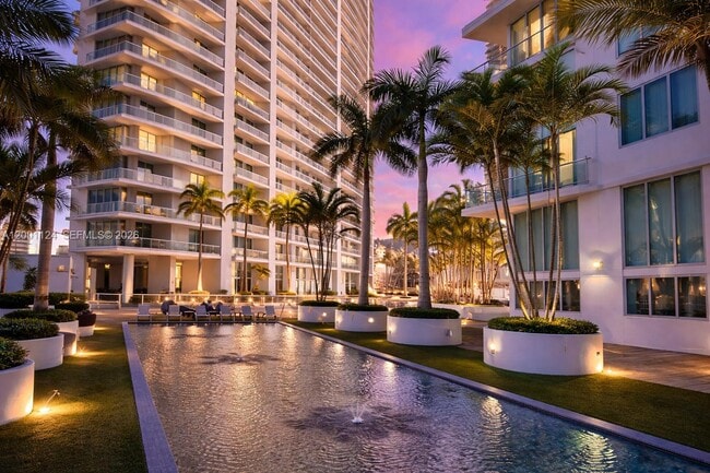 Building Photo - 92 SW 3rd St