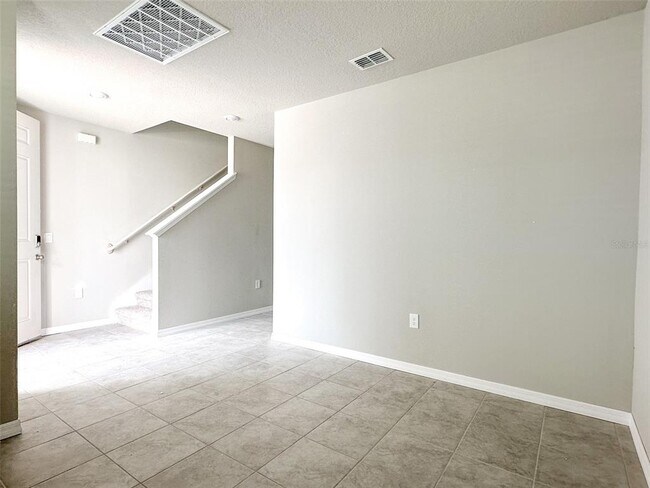 Building Photo - 484 Sun Warbler Wy