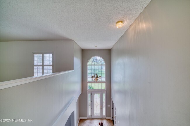 Building Photo - 1440 S Burgandy Trail