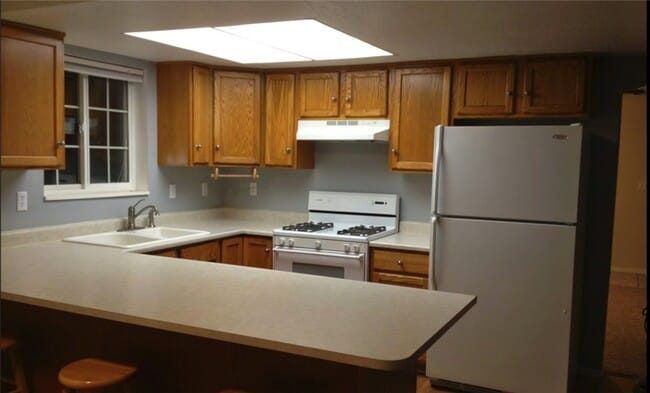 Building Photo - 144 Coventry Pl