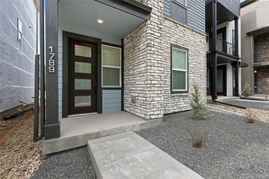 Building Photo - 1789 W 166th Ln