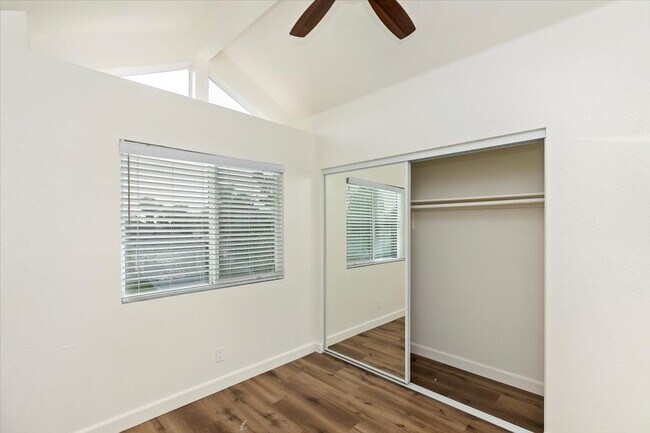 Building Photo - A move-in-ready family home in Riverside’s sought-after Orangecrest neighborhood