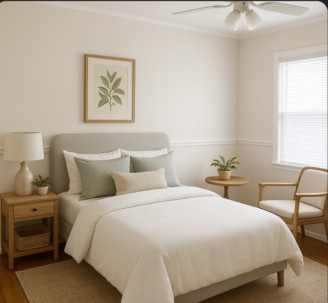 Building Photo - 940 East Lake Dr