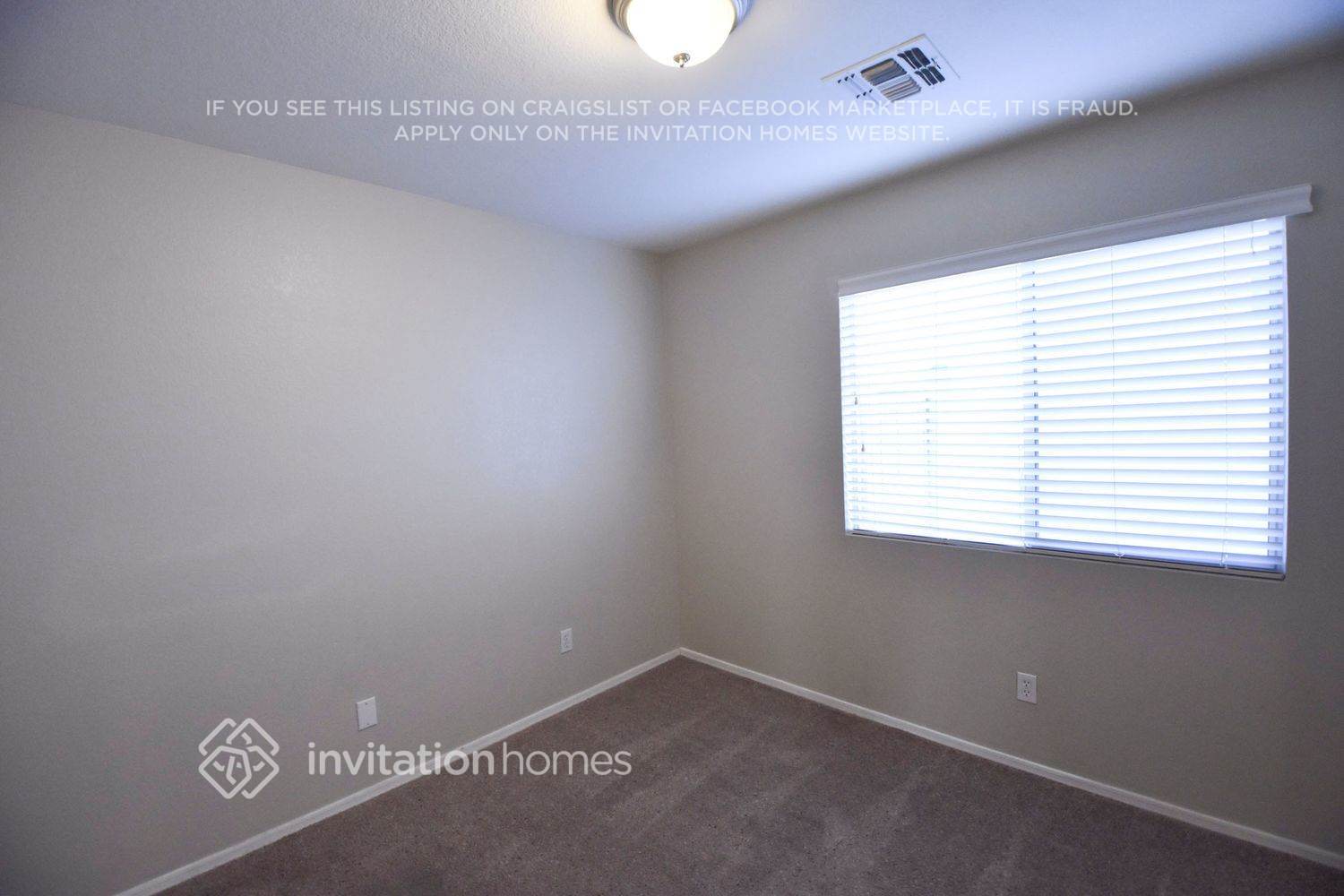 Building Photo - 5409 S 7th Dr