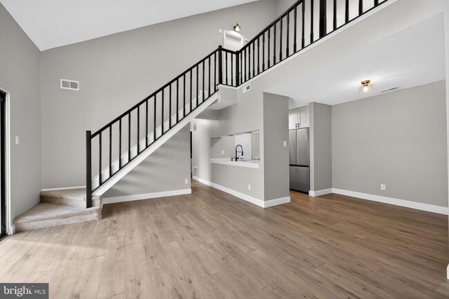 Building Photo - 306 The Woods