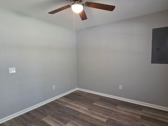 Building Photo - Low Country Home in Rincon with Fenced Backyard!