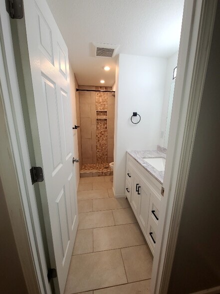 Building Photo - 8232 Noble Ave N