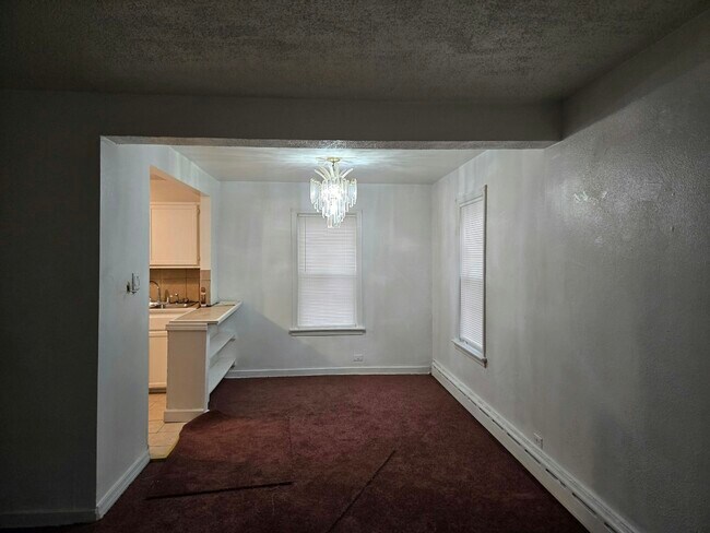 Building Photo - 16037 Halsted St