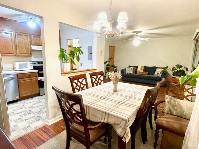 Building Photo - 31 Glenwood Ave