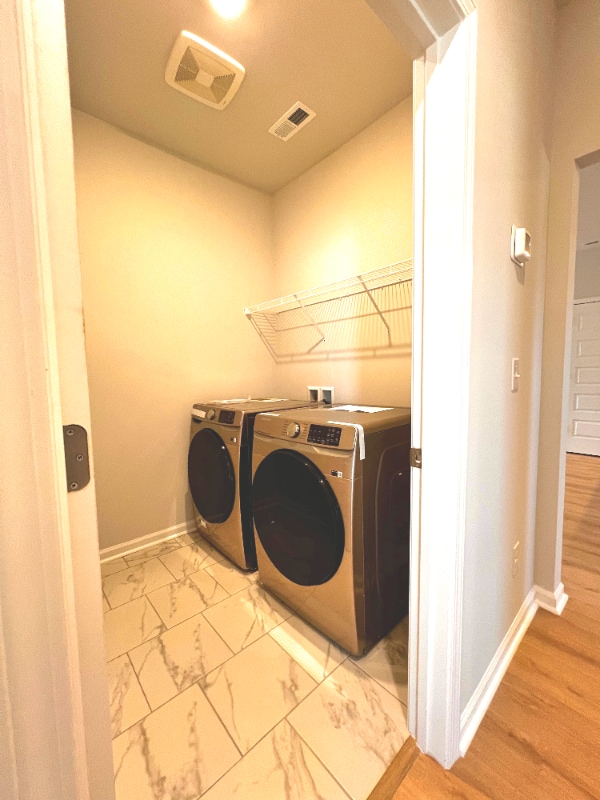 Building Photo - 6117 Ruby Grace Cir SE