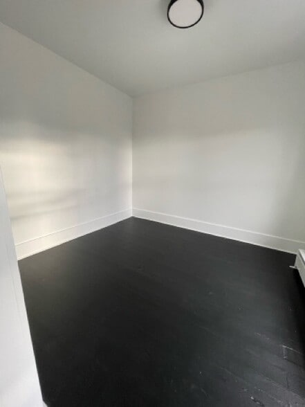 Building Photo - 25 E Baltimore St