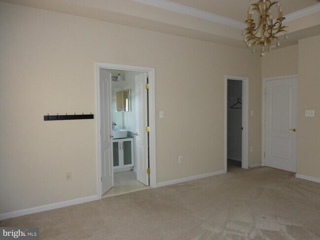 Building Photo - 24699 Kings Canyon Square