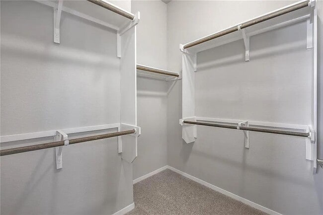 Building Photo - 116 Riverhill Dr