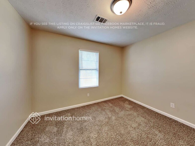 Building Photo - 785 Peeksville Rd
