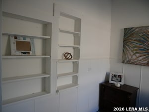 Building Photo - 1820 Ruiz St