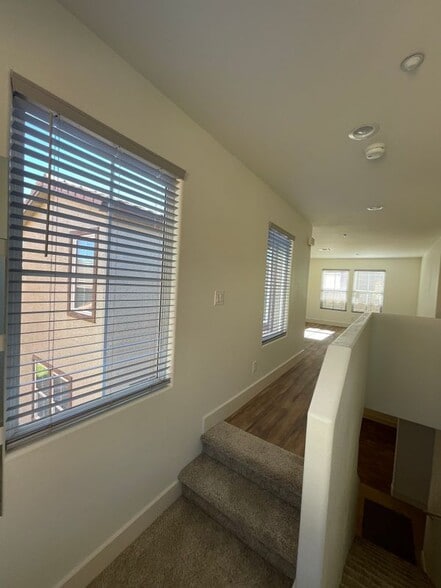 Building Photo - 668 Moonlight Stroll St