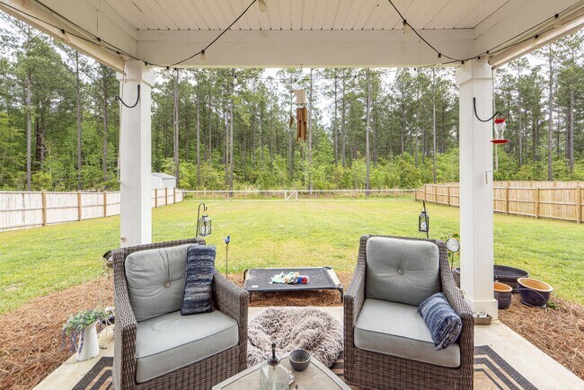 Building Photo - 4 Bedroom 2 Bath Home in French Quarter Creek - Huger