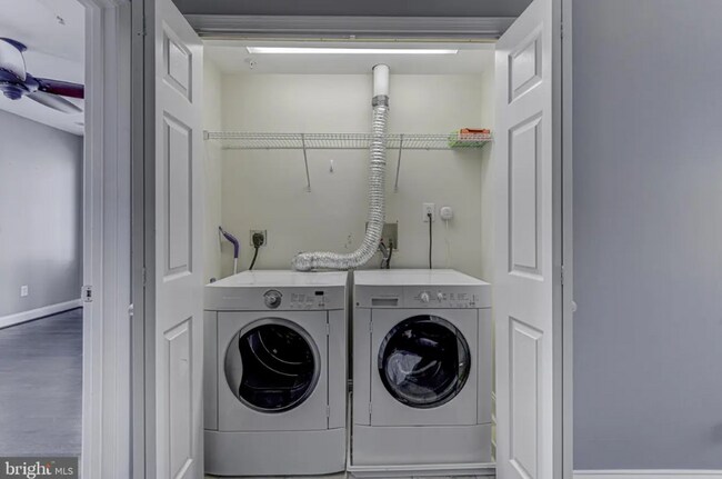 Building Photo - Beautiful EOG 3 bedroom  2.5 bath townhome with a 2 car garage and roof top deck overlooking the ...