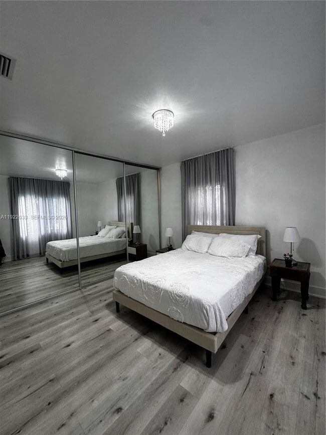 Building Photo - 3470 Sheridan Ave