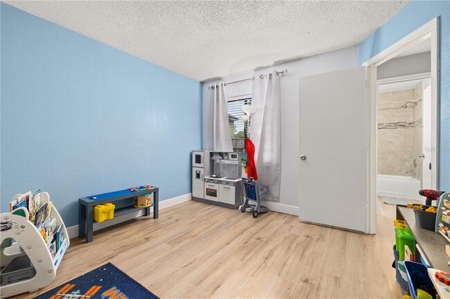Building Photo - 6613 Chantry St