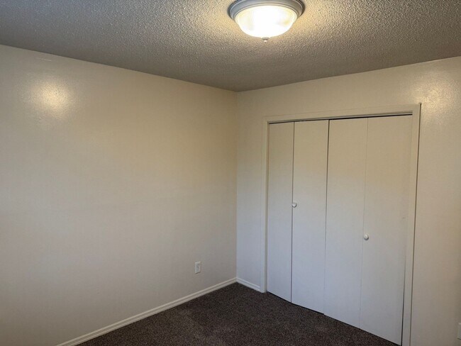 Building Photo - 4804 Cannon Ridge Dr