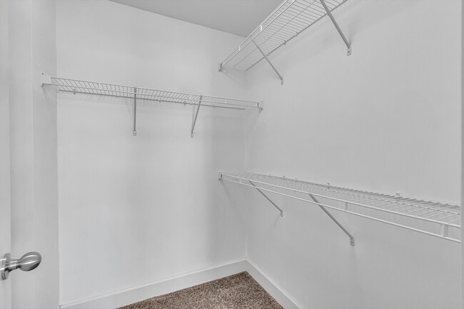 Building Photo - 253 Mary Ann Cir