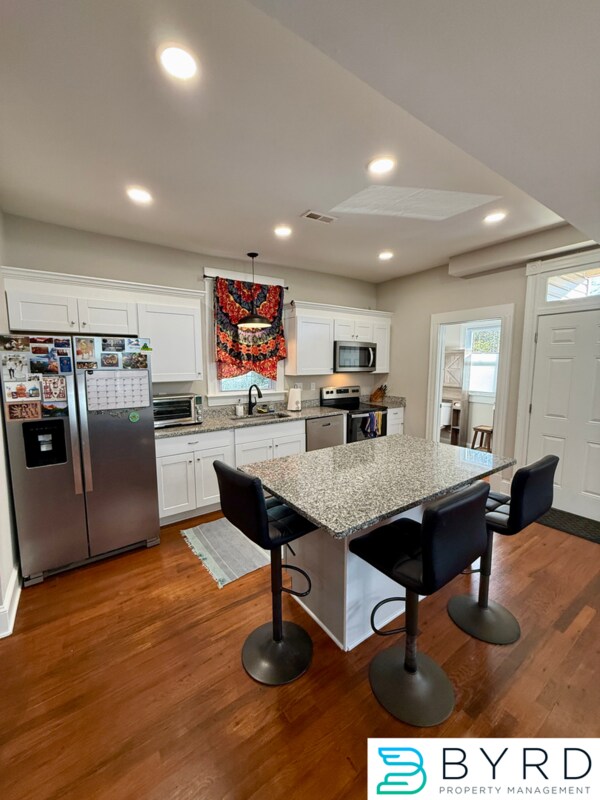 Building Photo - 3007 3rd Ave