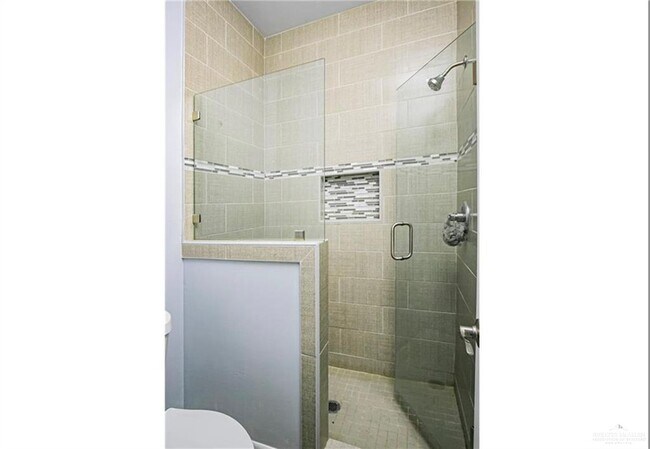 Building Photo - 3907 Valeria St
