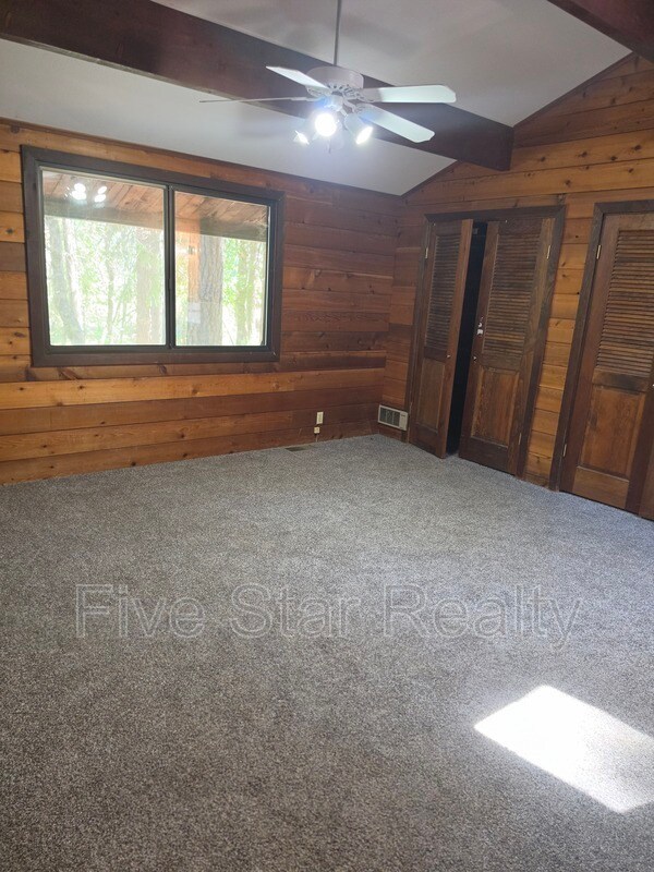 Building Photo - 14975 Chattering Pines Rd