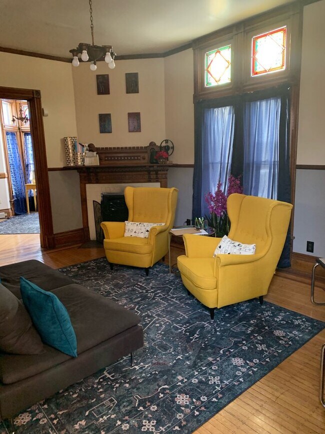 Building Photo - Commercial Space Available Across the Street from MIA!