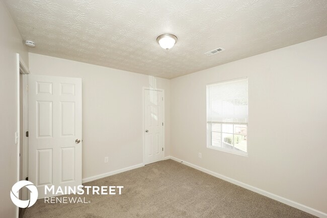 Building Photo - 1479 Steam Engine Way NE