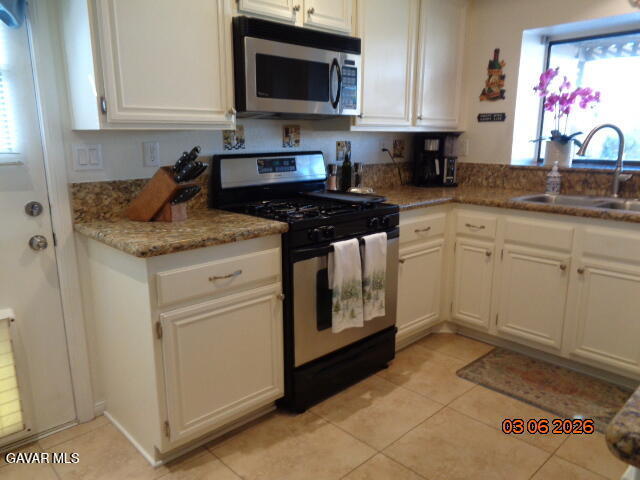 Building Photo - 43043 Flag St