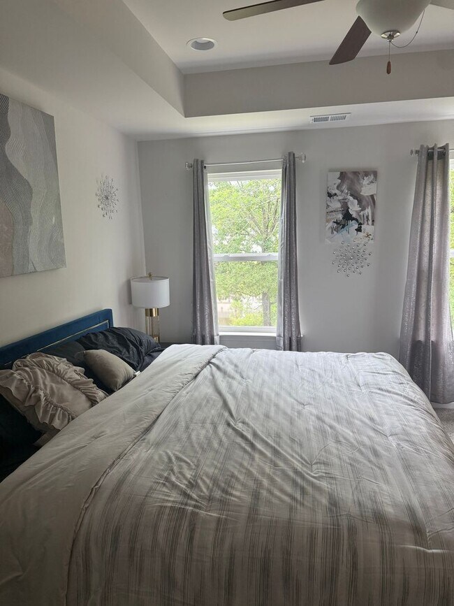 Building Photo - Charming 3BR Duplex in Charlotte