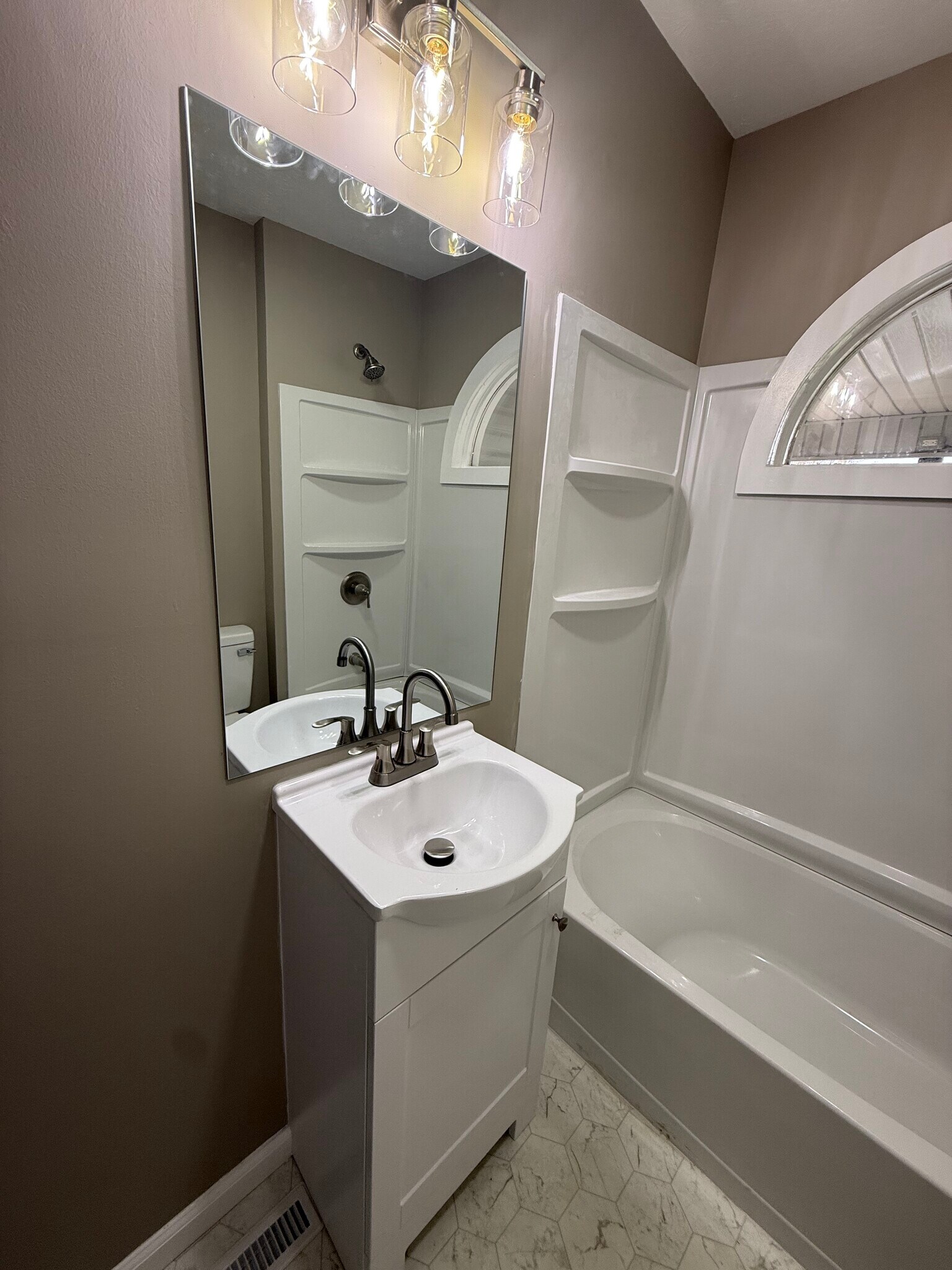 Building Photo - 159 Dry Valley Rd