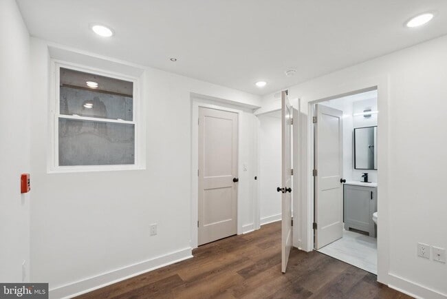 Building Photo - 4237 Mantua Ave