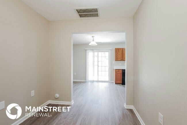 Building Photo - 6216 Summerour Place