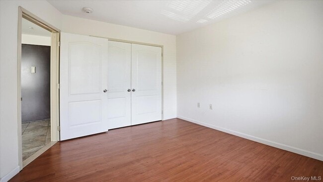 Building Photo - 400 Carney St