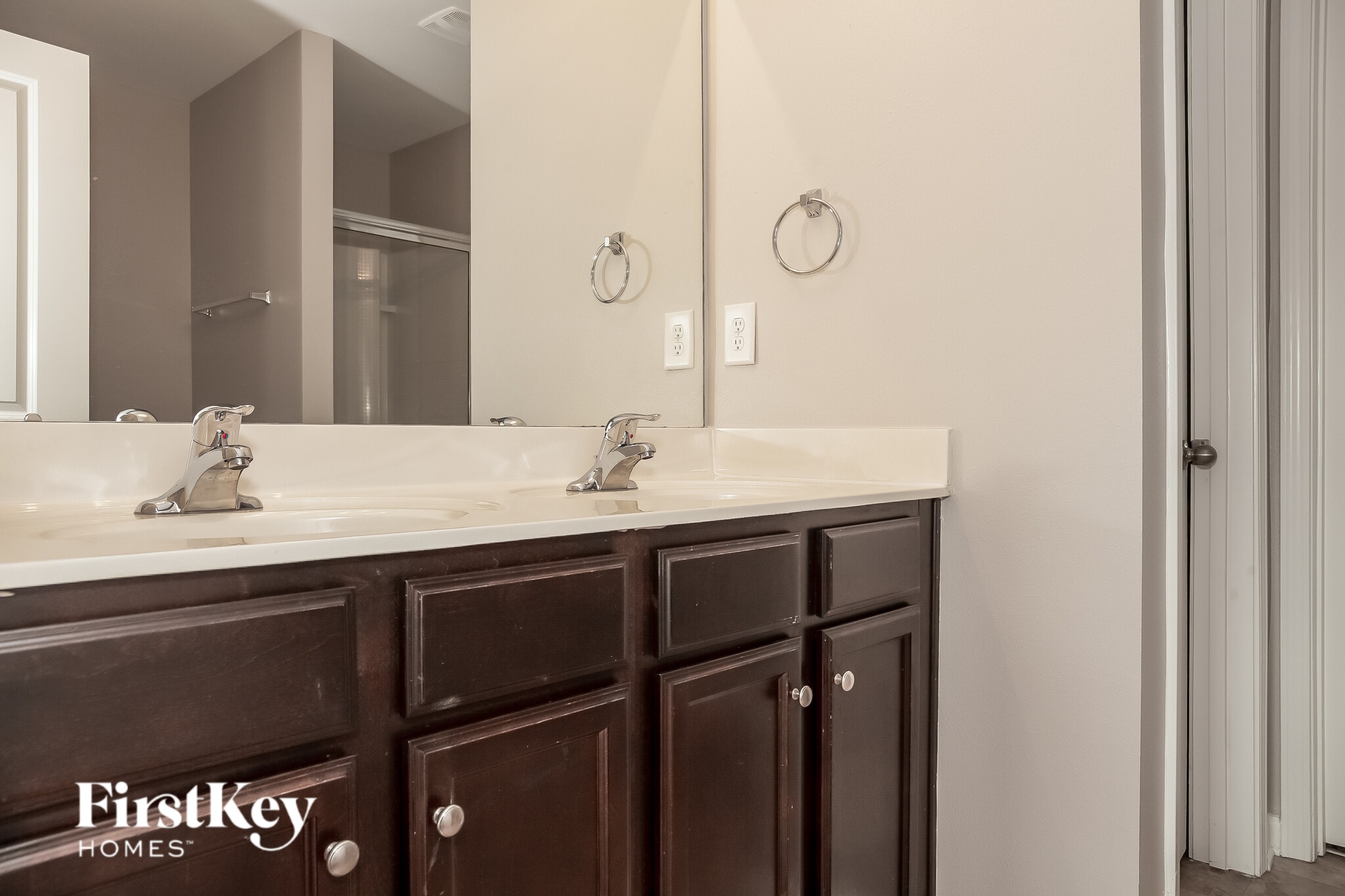 Building Photo - 1920 Windy Willow Ln