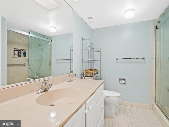 Building Photo - 5501 Seminary Rd