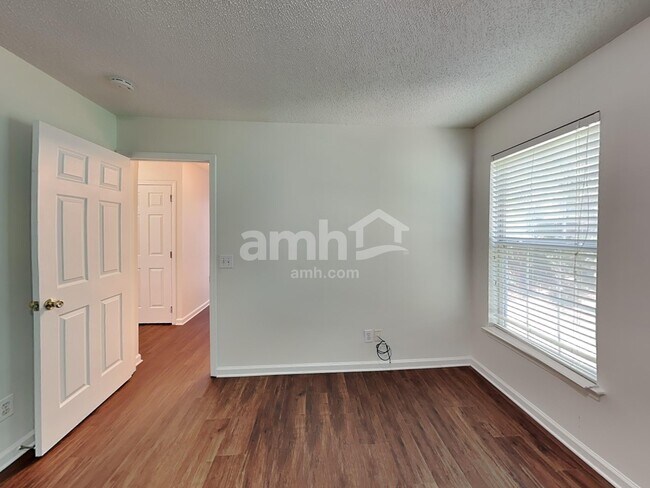 Building Photo - 5824 Downfield Wood Dr