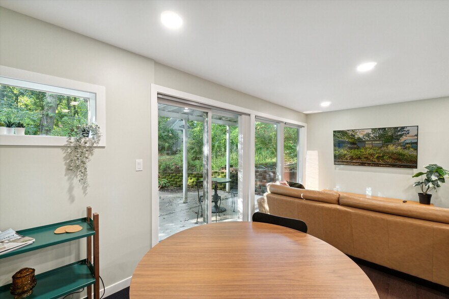 Building Photo - 1807 Fair St